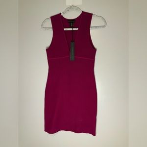 House of Harlow 1960 sleeveless V Neck Ribbed Dress Size Small Color Dark Violet